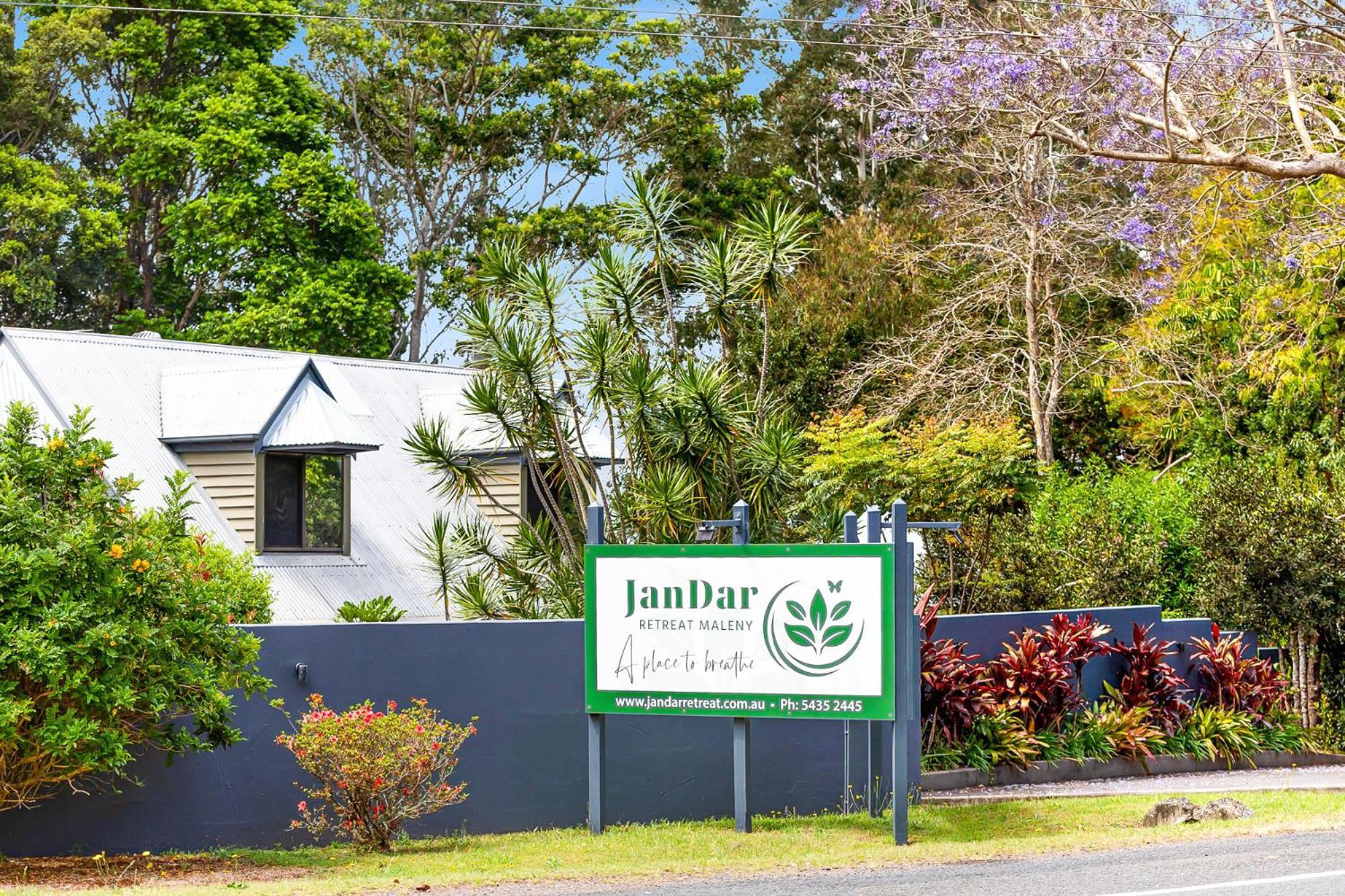 Jandar Retreat Malenyゲストハウス エクステリア 写真